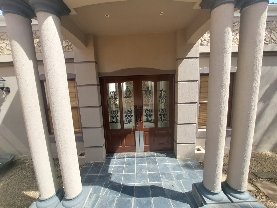 4 Bedroom Property for Sale in Panorama Western Cape